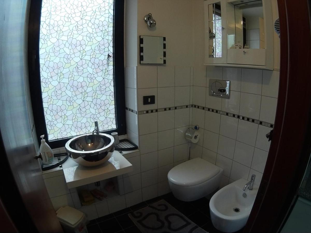Central Private Flat By Old Town, Shops, Restaurants Bari Exterior foto