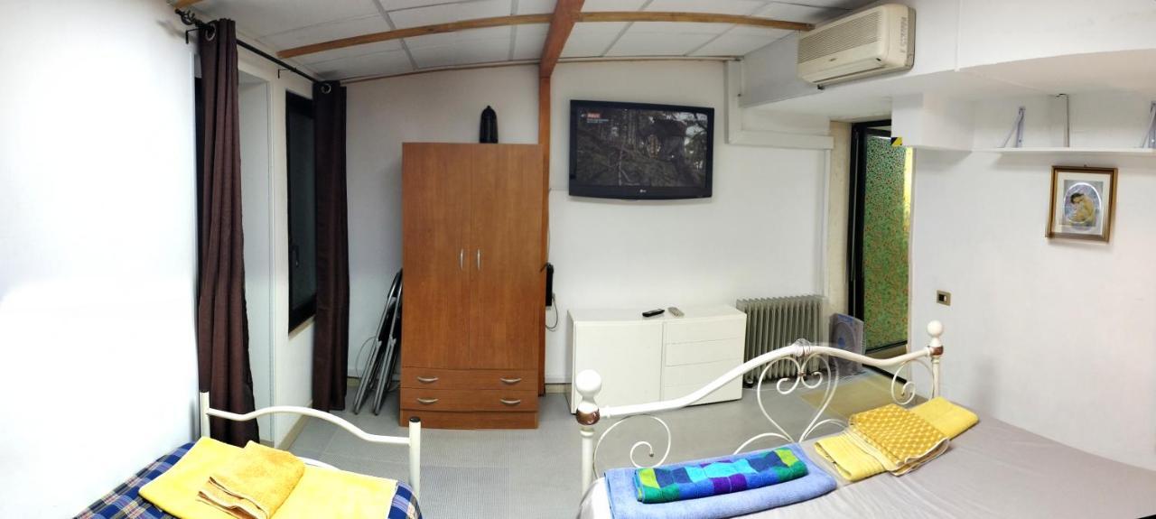 Central Private Flat By Old Town, Shops, Restaurants Bari Exterior foto